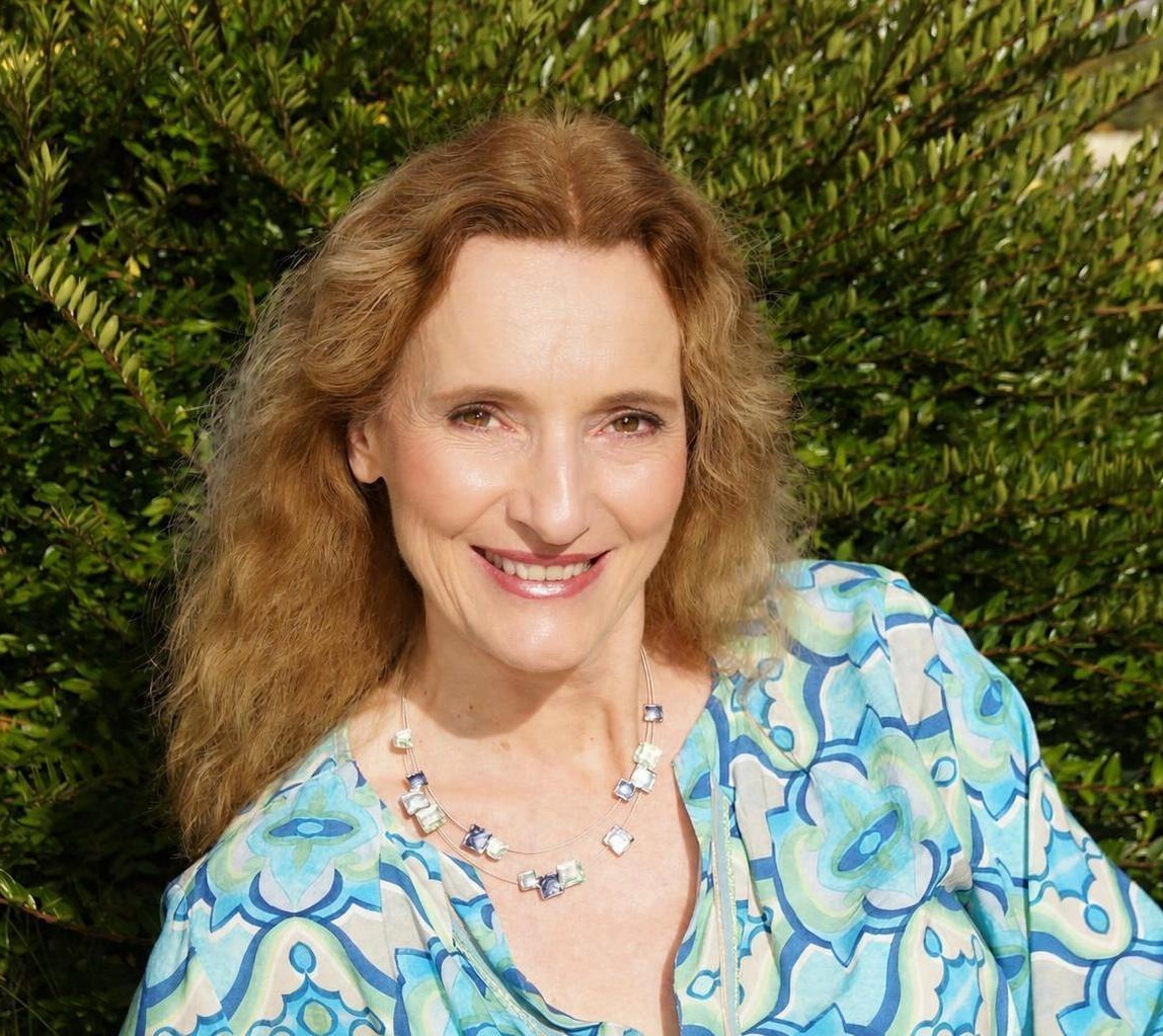 Annette Thomas
